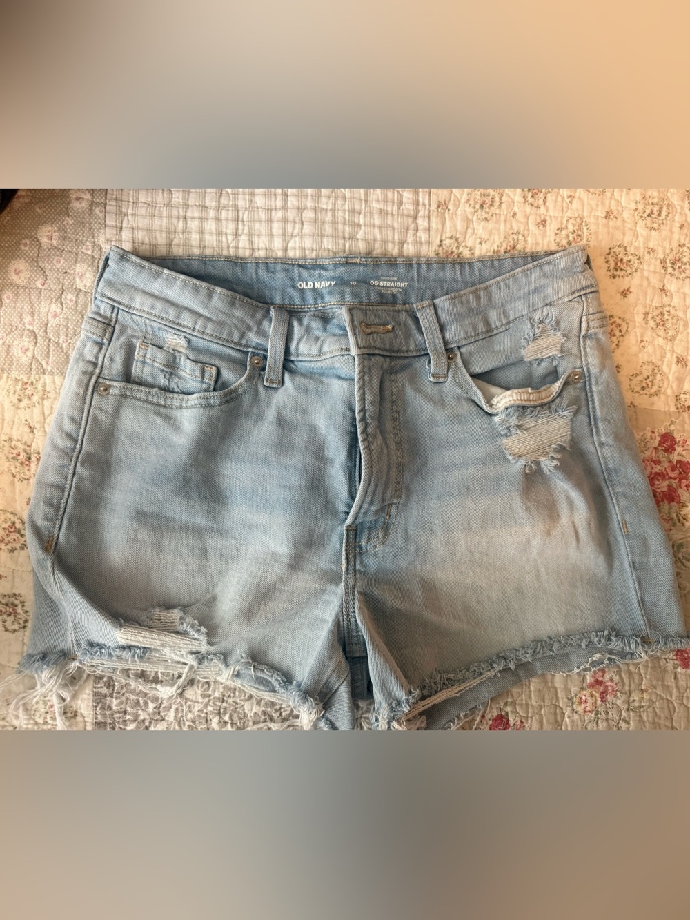 Old Navy Light Blue Women's Distressed Boyfriend Shorts